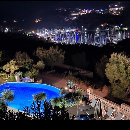 Villas Amantea- Four Villas With Big Pool And Infinity Pool 塞沃塔 外观 照片