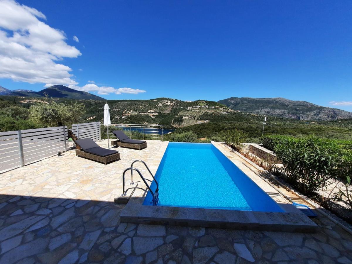 Villas Amantea- Four Villas With Big Pool And Infinity Pool 塞沃塔 外观 照片