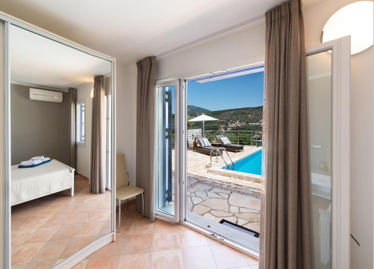 Villas Amantea- Four Villas With Big Pool And Infinity Pool 塞沃塔 外观 照片