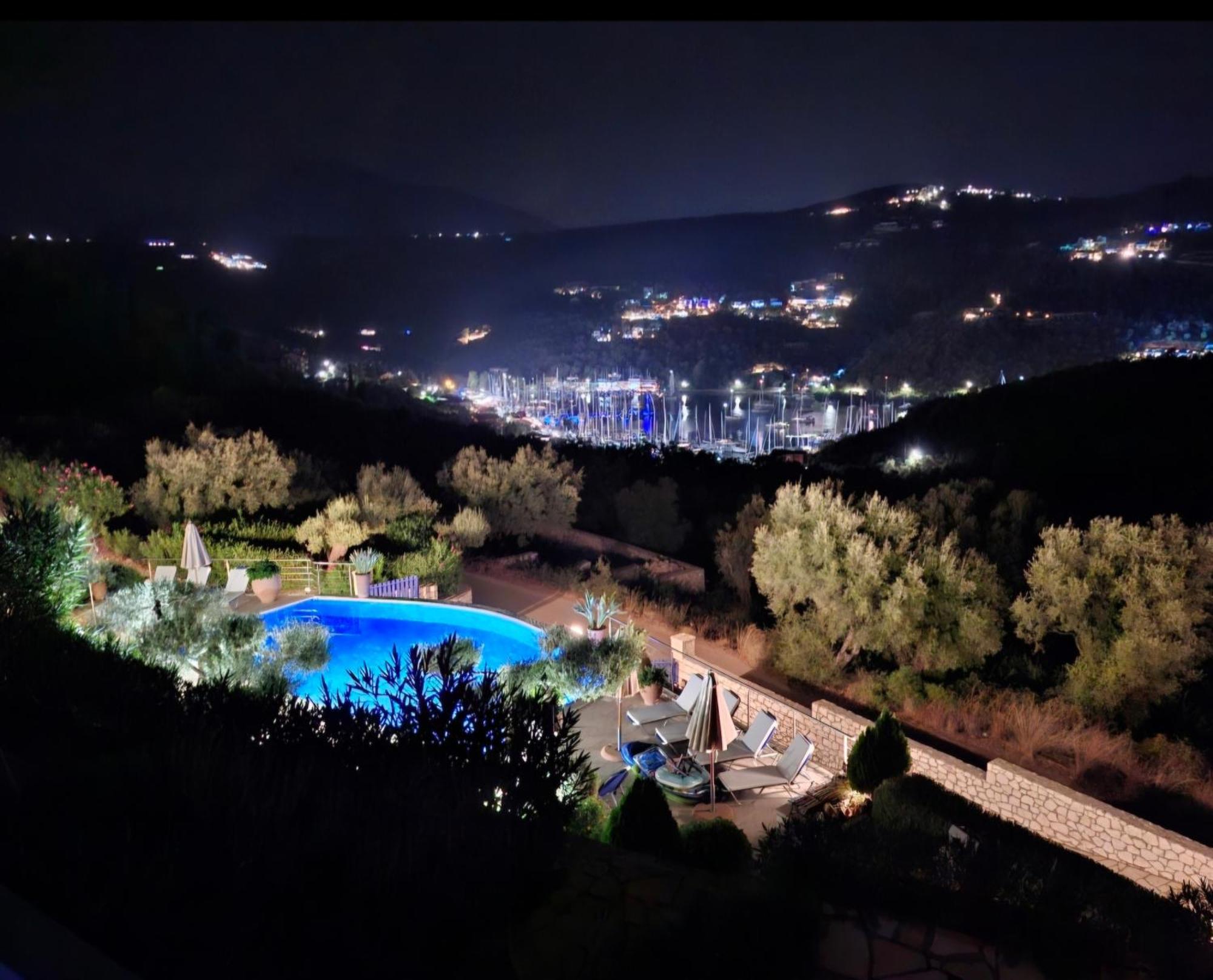 Villas Amantea- Four Villas With Big Pool And Infinity Pool 塞沃塔 外观 照片