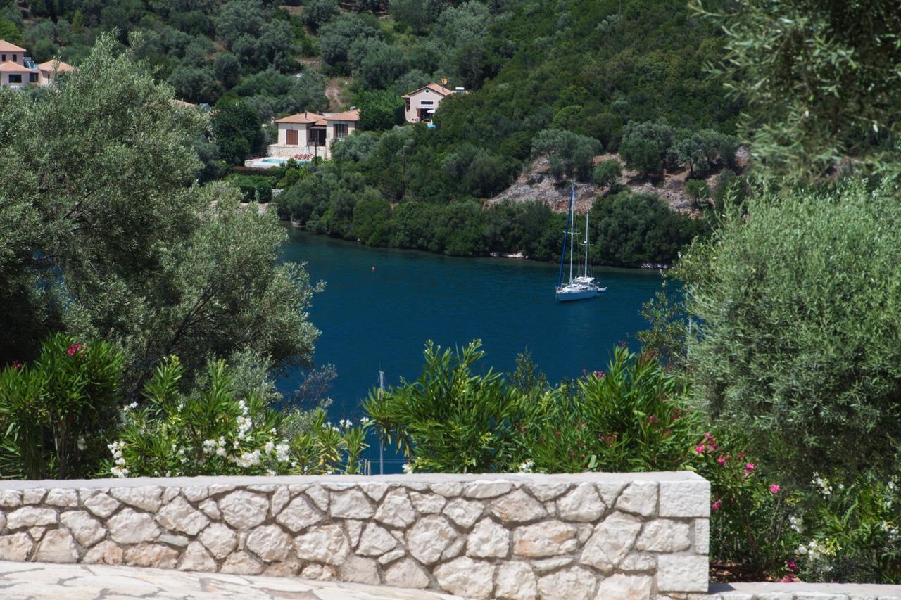Villas Amantea- Four Villas With Big Pool And Infinity Pool 塞沃塔 外观 照片